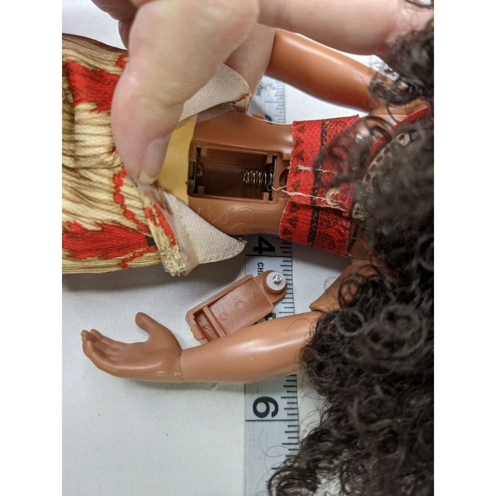 Disney Store Moana Doll Musical 11 Inch Pua Pig Hei Hei Accessories Works‎